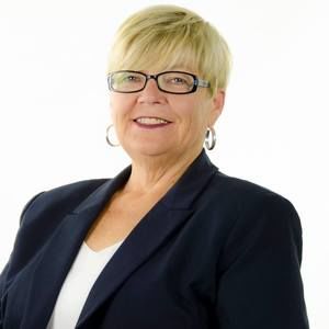 Meet your Posher, Janet